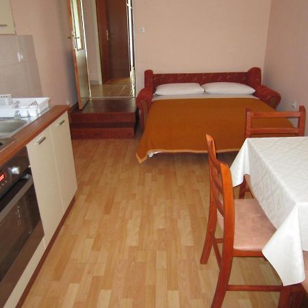 Ivic Apartments Vodice Croatia 外观 照片
