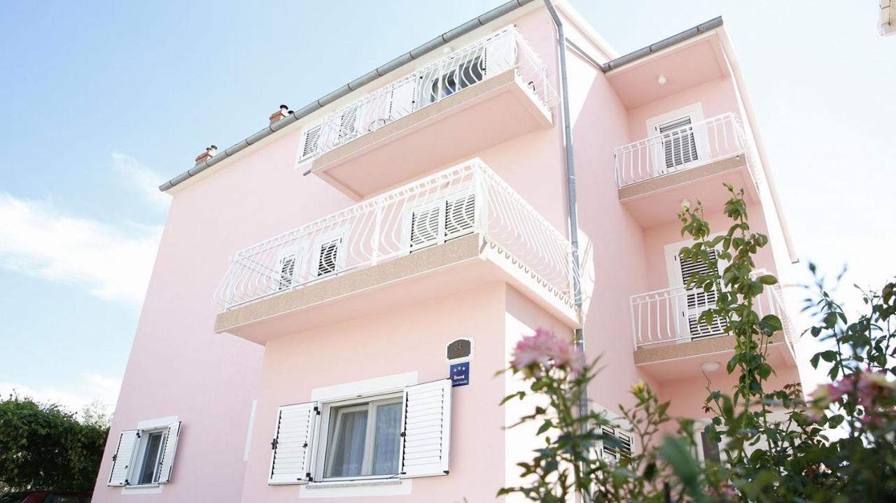 Ivic Apartments Vodice Croatia 外观 照片