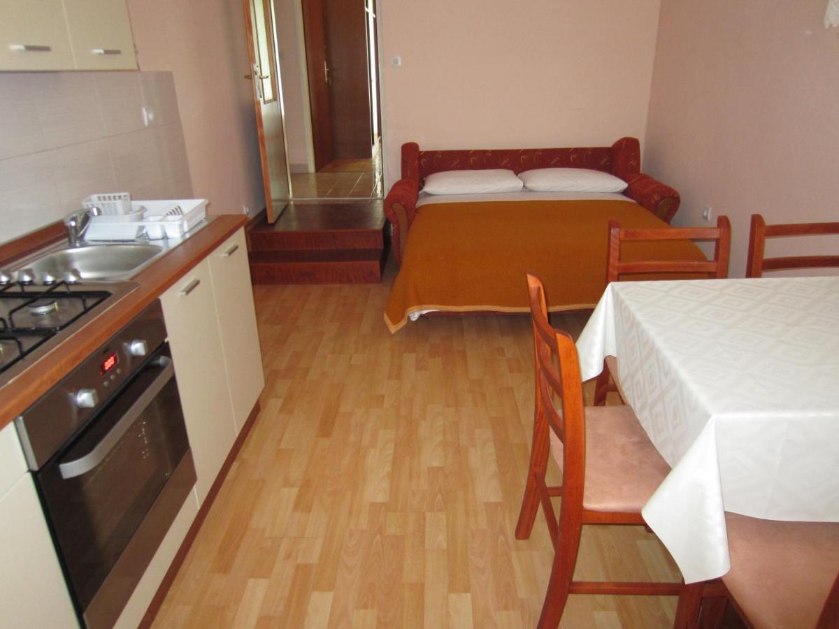 Ivic Apartments Vodice Croatia 外观 照片