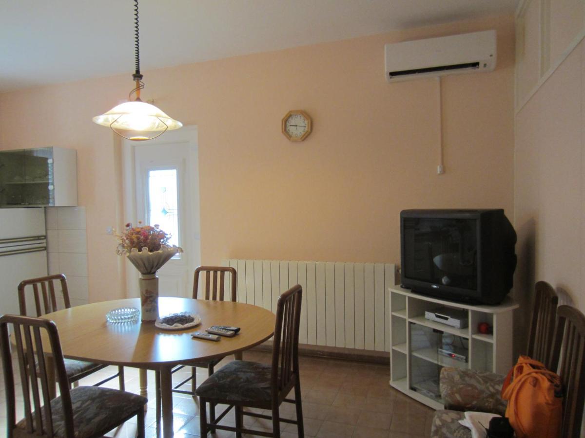 Ivic Apartments Vodice Croatia 外观 照片